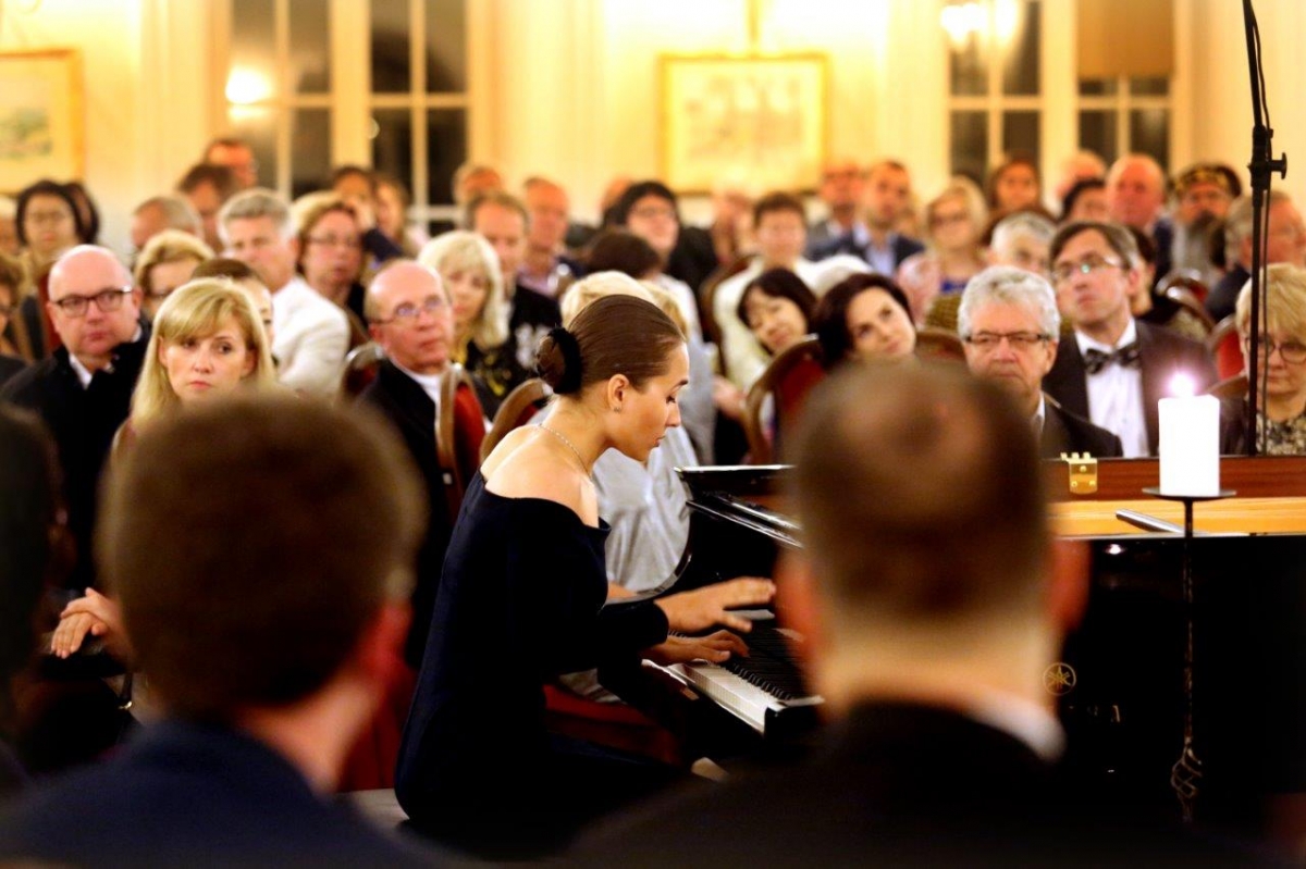 Zdjęcie -  - Spotkania z Chopinem - o Międzynarodowym Festiwalu Chopinowskim w Dusznikach-Zdroju opowiada Teresa Brodniewicz
