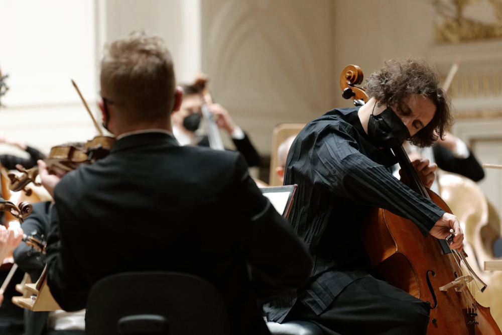 Zdjęcie -  - Narcyz i Echo | Koncert wiolonczelowy h-moll Dvoraka w wykonaniu Nicolasa Altstaedta i Poznańskich Filharmoników